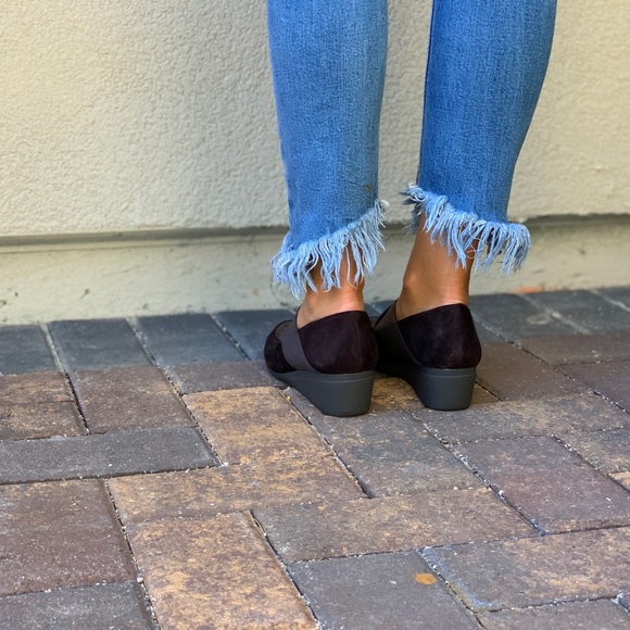 Texas Brown Goring Wide Fit Straps Wedge Pump - Picture 7 of 8